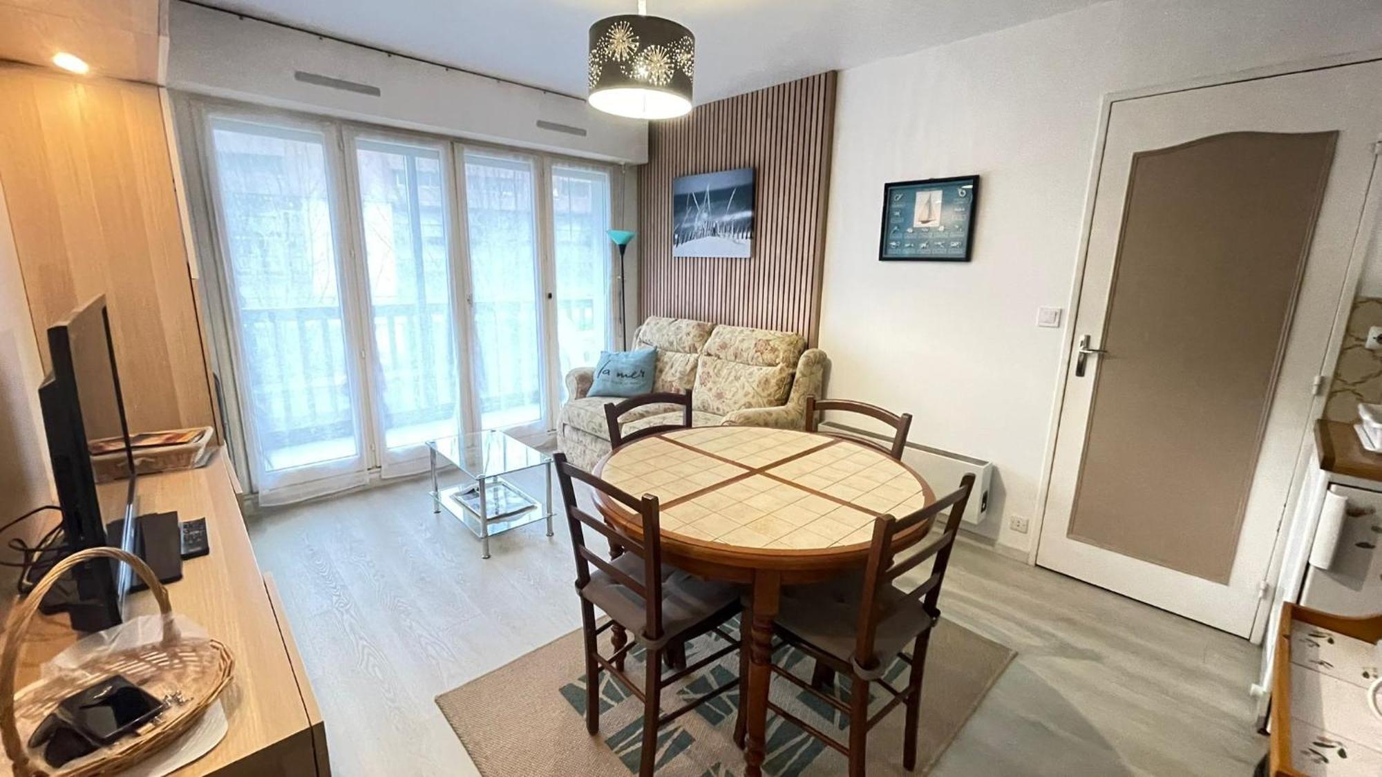 Appartement 2 pièces entièrement rénové Villers-sur-Mer Extérieur photo