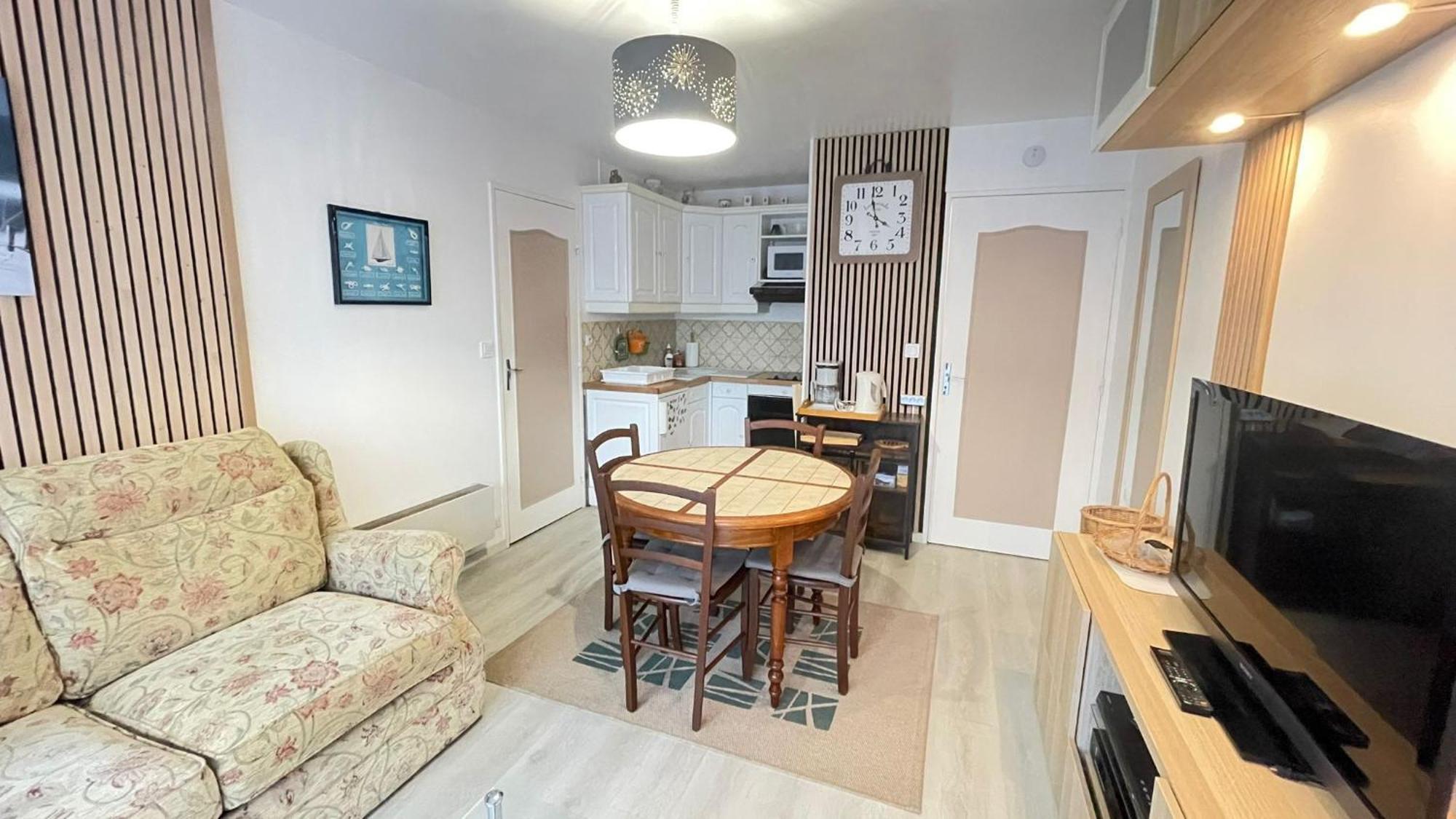 Appartement 2 pièces entièrement rénové Villers-sur-Mer Extérieur photo